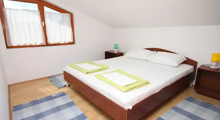 One bedroom apartment with balcony and sea view Gradac,