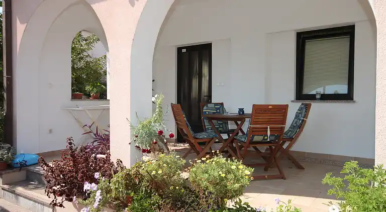 Two bedroom apartment with terrace Umag (A-6932-b)