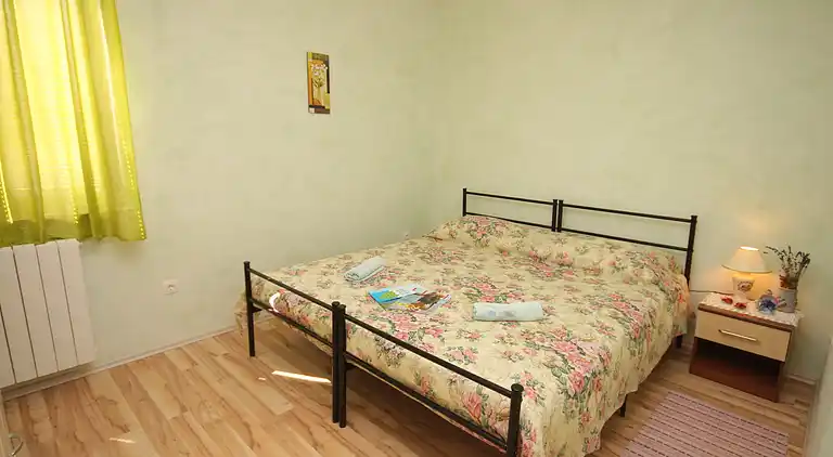 Two bedroom apartment with terrace Umag (A-6932-b)