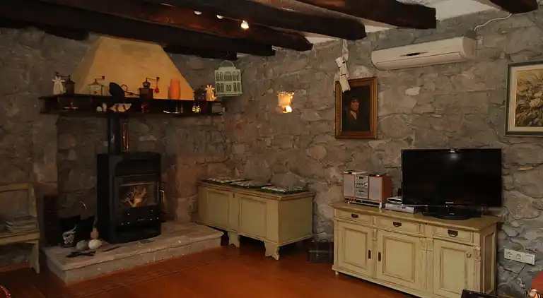 Two bedroom house with terrace Rim, Central Istria -