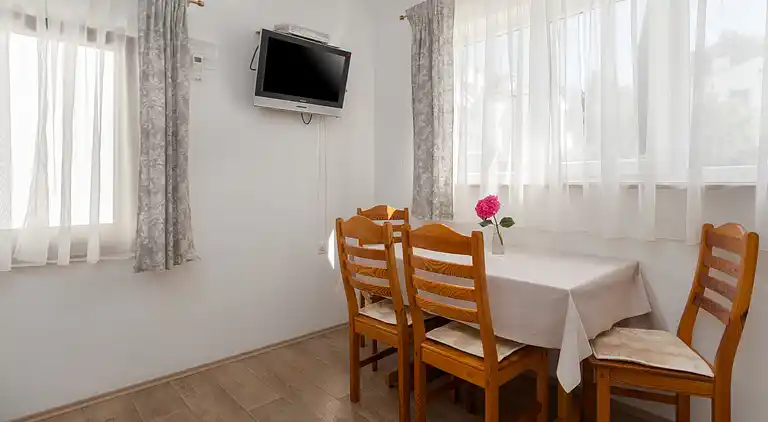 2-Zimmer-Ferienwohnung mit Terrasse Porec (A-7154-b)