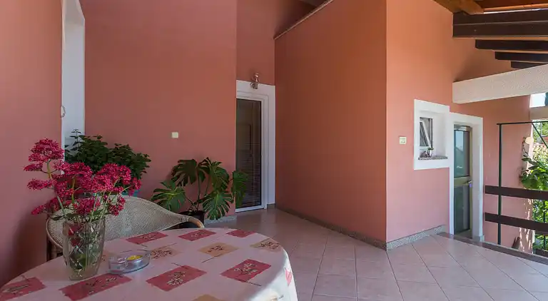 1-Zimmer-Ferienwohnung mit Terrasse Umag (A-7063-c)