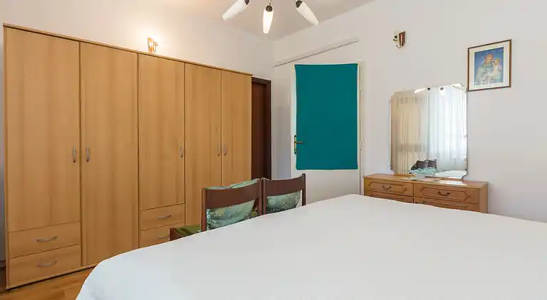 2-Zimmer-Ferienwohnung mit Terrasse Umag (A-7063-a)