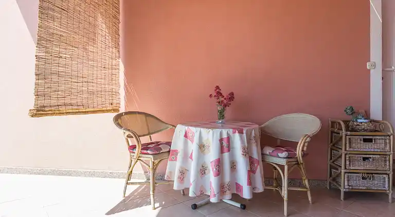 1-Zimmer-Ferienwohnung mit Terrasse Umag (A-7063-c)