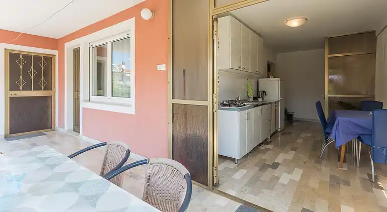 2-Zimmer-Ferienwohnung mit Terrasse Umag (A-7063-a)