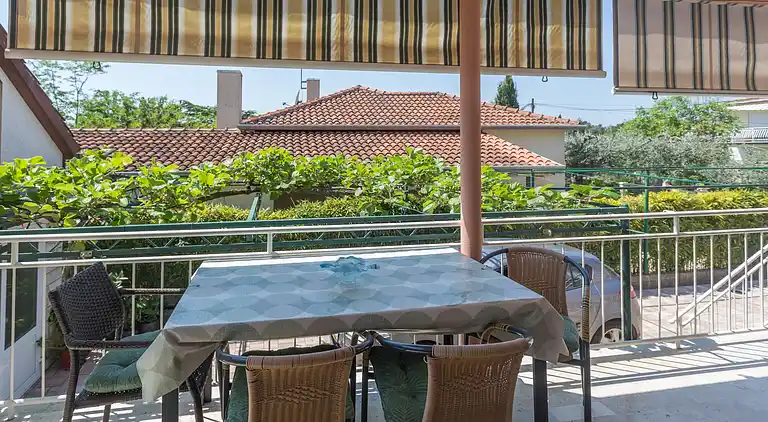 2-Zimmer-Ferienwohnung mit Terrasse Umag (A-7063-a)