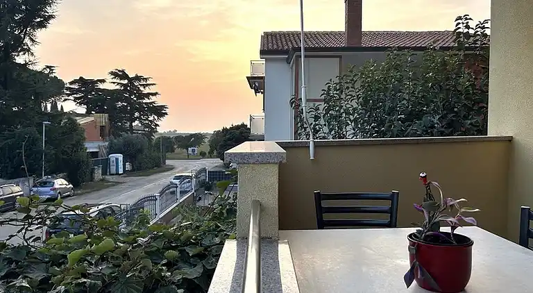 Two bedroom apartment with terrace Novigrad (A-7108-a)