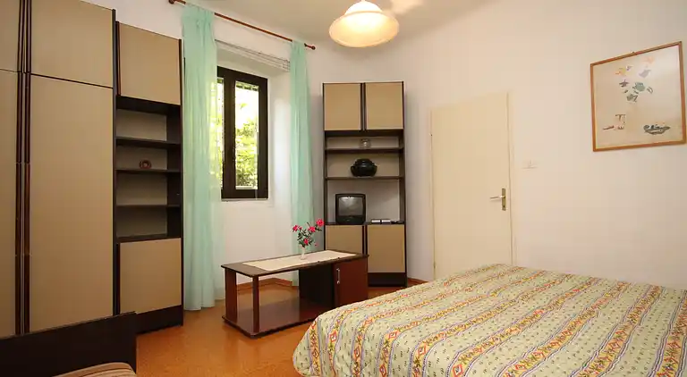 2-Zimmer-Ferienwohnung mit Terrasse Umag (A-7171-b)