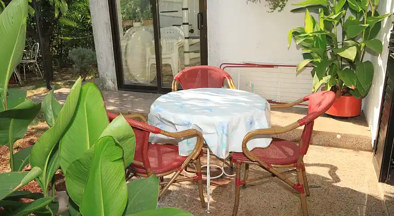 2-Zimmer-Ferienwohnung mit Terrasse Umag (A-7171-c)