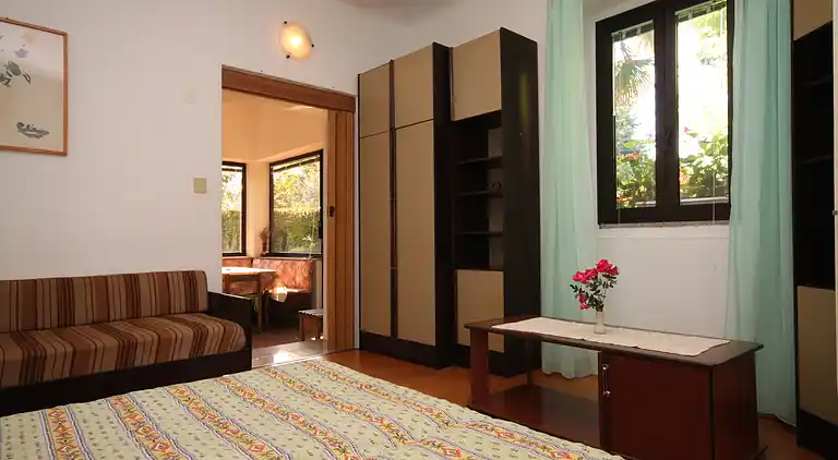 2-Zimmer-Ferienwohnung mit Terrasse Umag (A-7171-b)