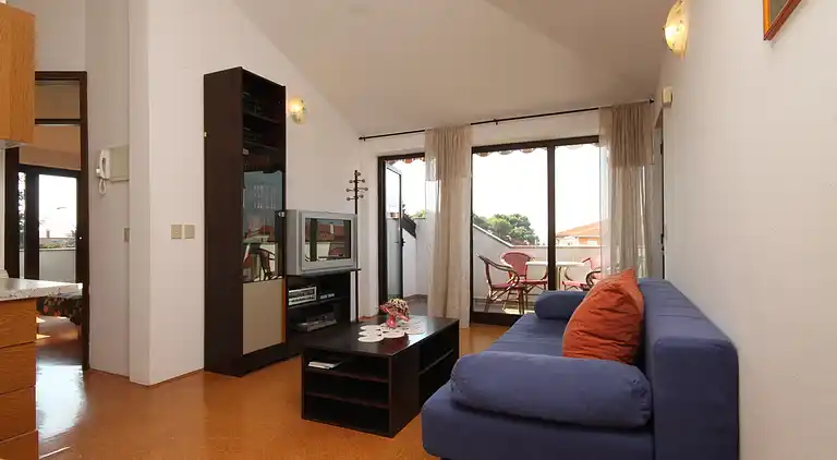 2-Zimmer-Ferienwohnung mit Terrasse Umag (A-7171-a)