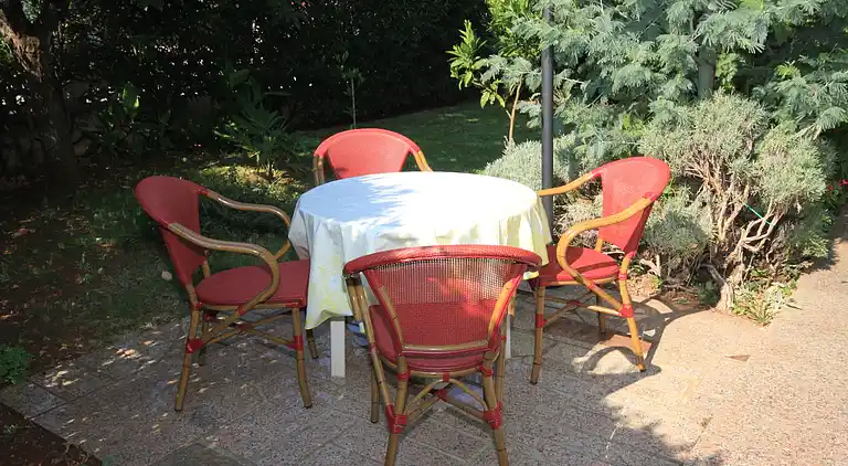 2-Zimmer-Ferienwohnung mit Terrasse Umag (A-7171-b)