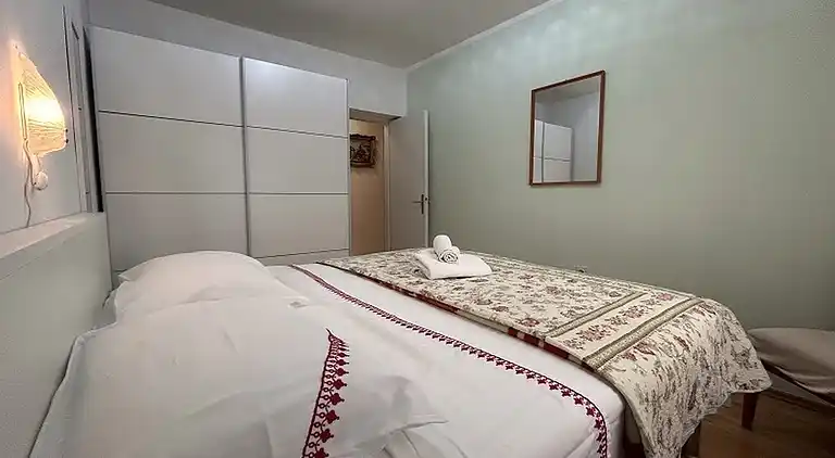 Two bedroom apartment with terrace Novigrad (A-7108-a)