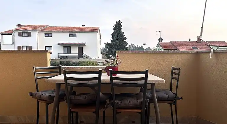 Two bedroom apartment with terrace Novigrad (A-7108-a)