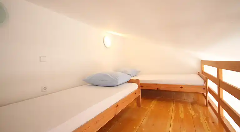 2-Zimmer-Ferienwohnung mit Balkon und Meerblick Duce, Omis