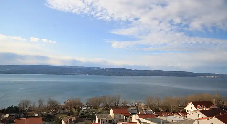 2-Zimmer-Ferienwohnung mit Balkon und Meerblick Duce, Omis