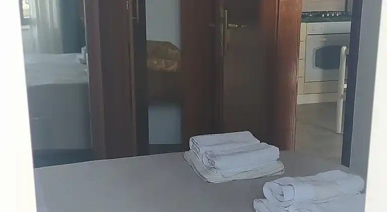 1-Zimmer-Ferienwohnung am Strand Medveja, Opatija (A-7722-b)