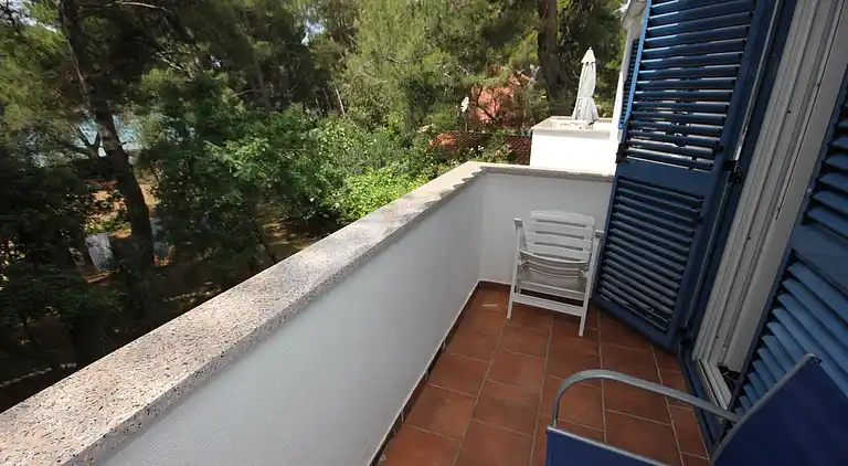 1-Zimmer-Ferienwohnung am Strand Artatore, Losinj (A-7935-c)