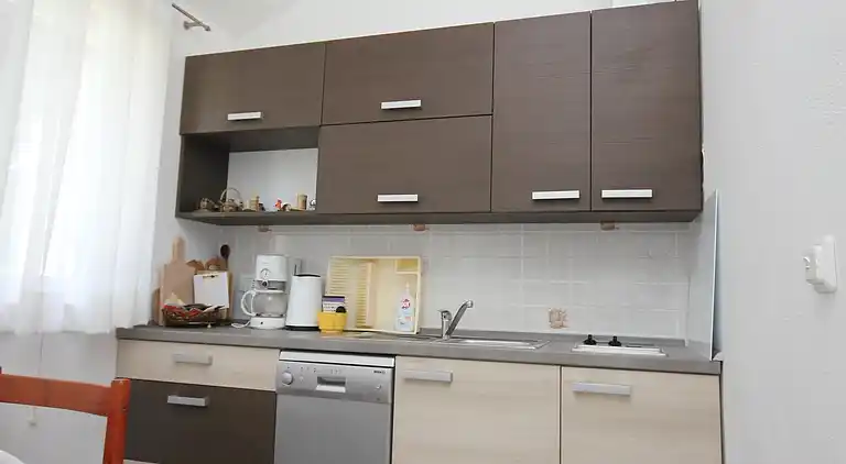 1-Zimmer-Ferienwohnung am Strand Artatore, Losinj (A-7935-c)