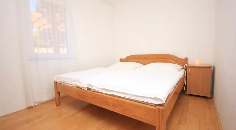 2-Zimmer-Ferienwohnung mit Terrasse Artatore, Losinj