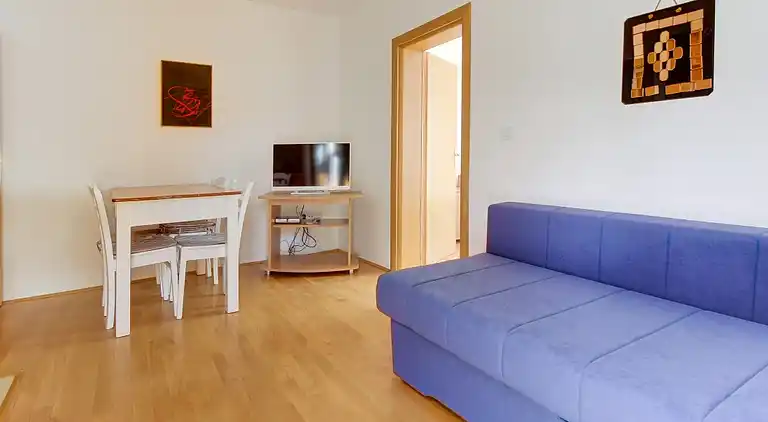 2-Zimmer-Ferienwohnung mit Terrasse Artatore, Losinj