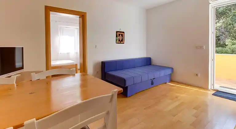 2-Zimmer-Ferienwohnung mit Terrasse Artatore, Losinj