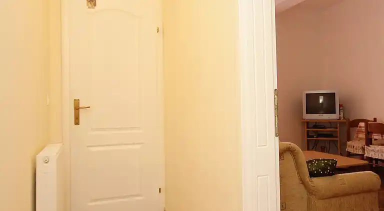 One bedroom apartment with terrace Okrug Gornji, Čiovo