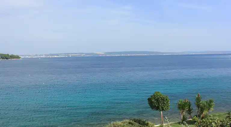 Two bedroom apartment near beach Kali, Ugljan (A-8503-a)