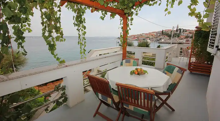 Two bedroom apartment near beach Kali, Ugljan (A-8503-a)