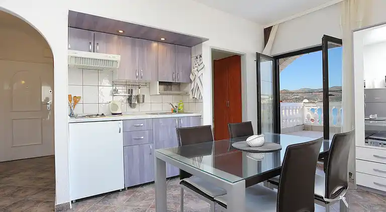 1-Zimmer-Ferienwohnung am Strand Okrug Gornji, Ciovo