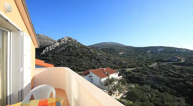 Two bedroom apartment with balcony and sea view Seget