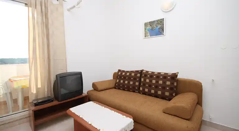 Two bedroom apartment with balcony and sea view Seget