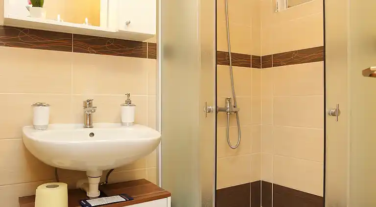 Studio Appartement mit Terrasse Kastel Kambelovac, Kastela