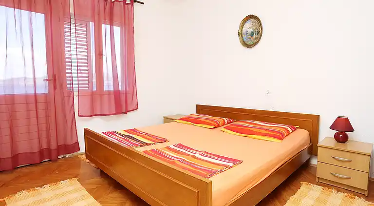 Two bedroom apartment near beach Drače, Pelješac (A-10130-a)
