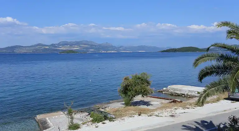 Two bedroom apartment near beach Drače, Pelješac (A-10130-a)