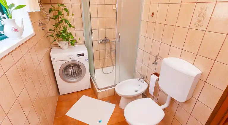 Studio Appartement mit Terrasse und Meerblick Makarska