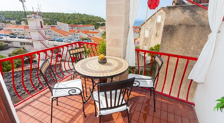 Studio Appartement mit Terrasse und Meerblick Makarska