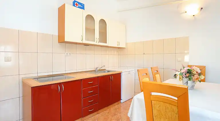 Two bedroom apartment with terrace and sea view Kanica,