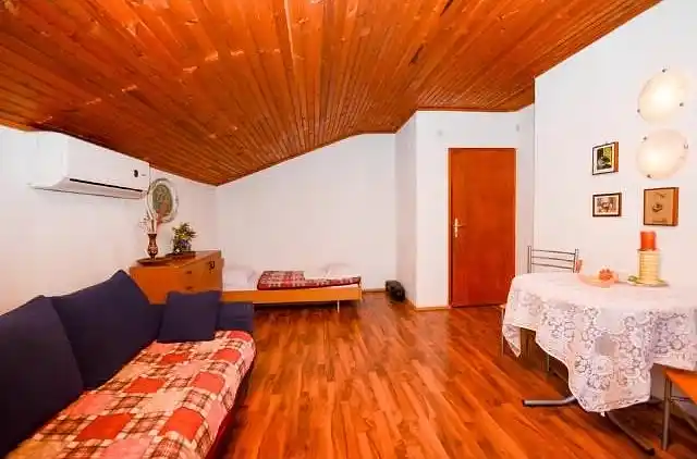 Two bedroom apartment with terrace and sea view Krk