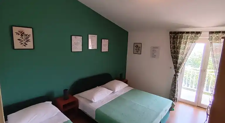 Two bedroom apartment with balcony Tribunj, Vodice