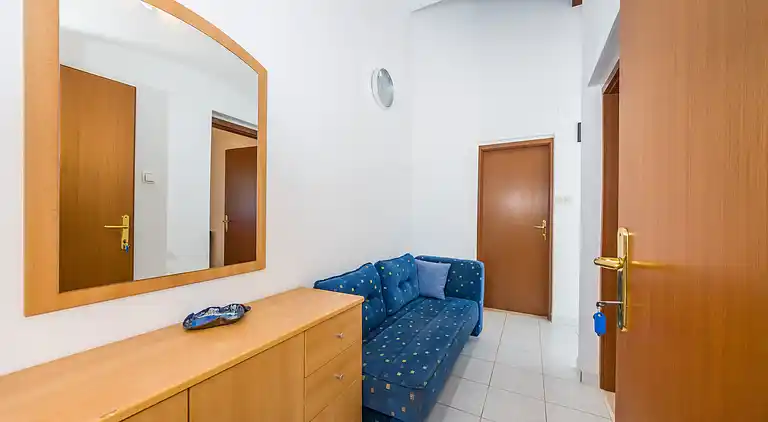 One bedroom apartment near beach Ždrelac, Pašman (A-12662-a)