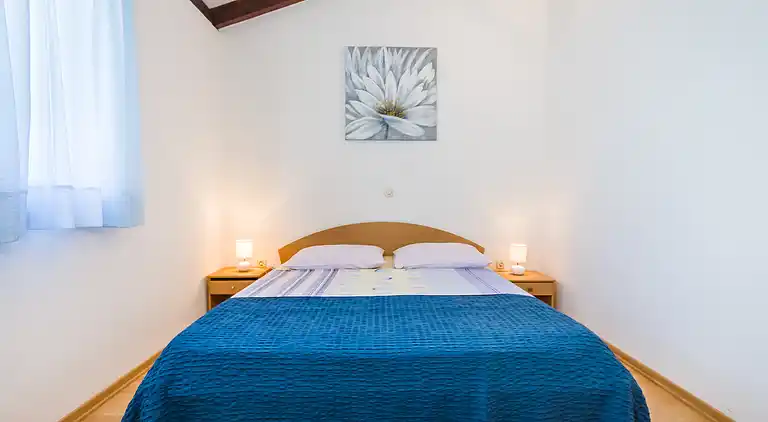 One bedroom apartment near beach Ždrelac, Pašman (A-12662-a)