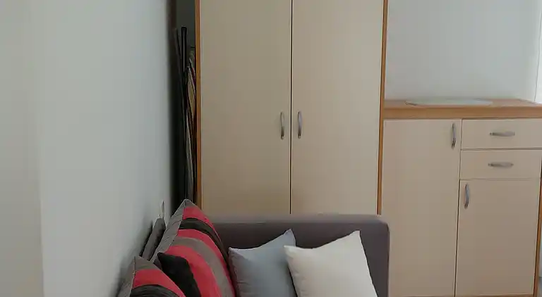 Three bedroom apartment with terrace and sea view Bol (Brač)