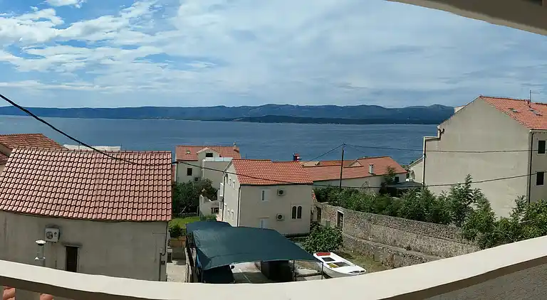 Three bedroom apartment with terrace and sea view Bol (Brač)