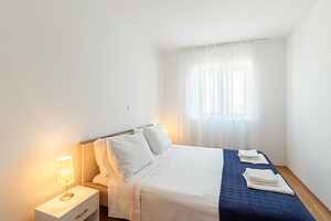 Three bedroom apartment with balcony and sea view Lopar, Rab