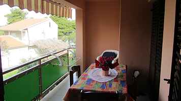 1-Zimmer-Ferienwohnung am Strand Sukosan, Zadar (A-14406-a)