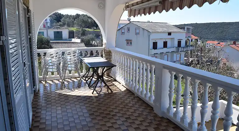 3-Zimmer-Ferienwohnung mit Terrasse und Meerblick Kampor,