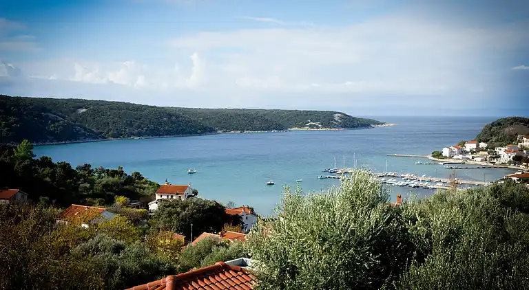 3-Zimmer-Ferienwohnung mit Terrasse und Meerblick Kampor,