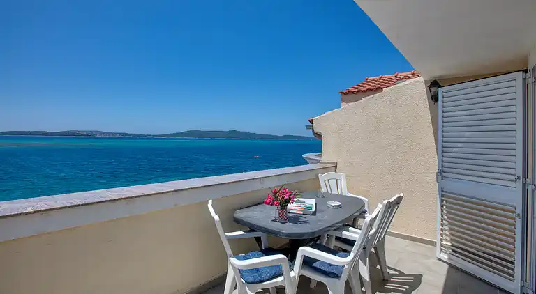 1-Zimmer-Ferienwohnung am Strand Brodarica, Sibenik