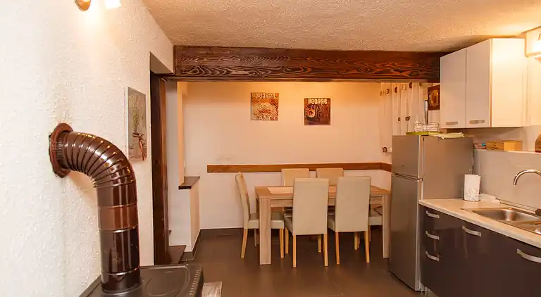 2-Zimmer-Haus mit Terrasse Zlobin, Gorski kotar (K-15452)